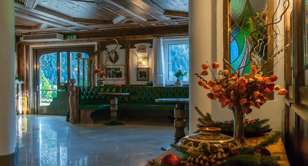 Hotel Ai Pini فيغو دي فاسا المظهر الخارجي الصورة