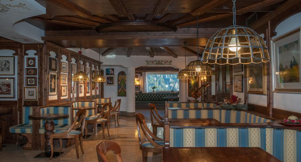 Hotel Ai Pini فيغو دي فاسا المظهر الخارجي الصورة